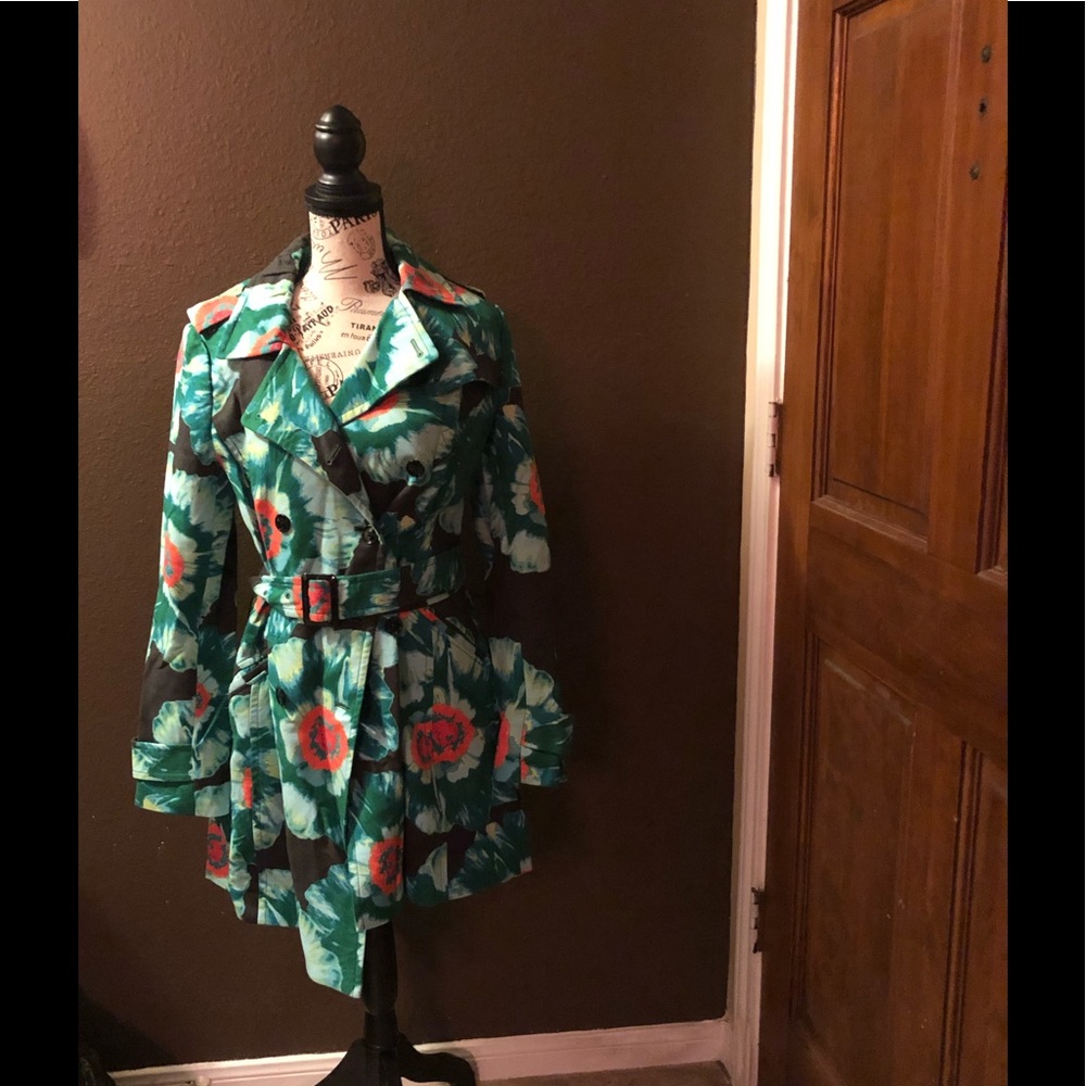 Floral Trench